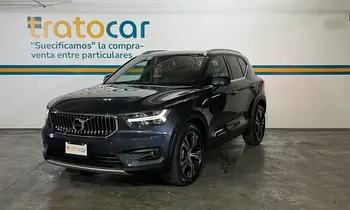 2022 Volvo XC40