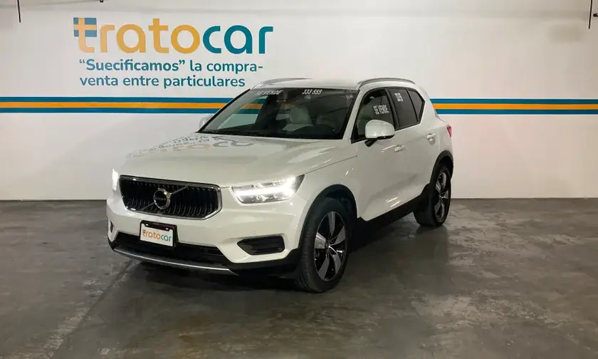 2022 Volvo XC40
