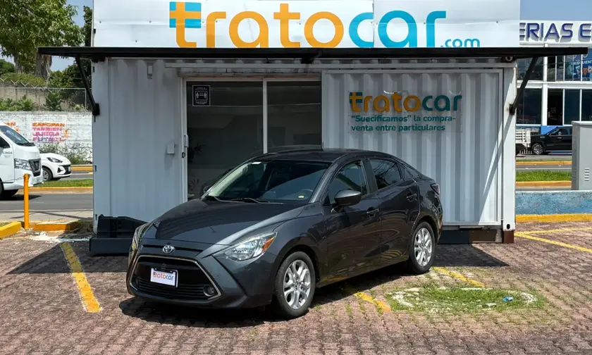 2018 Toyota Yaris R