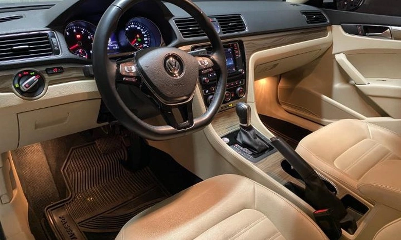 2017 Volkswagen Passat