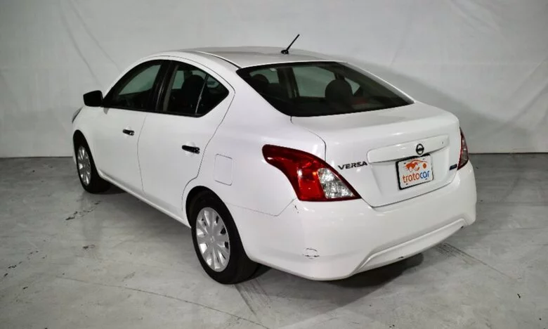 2016 Nissan Versa