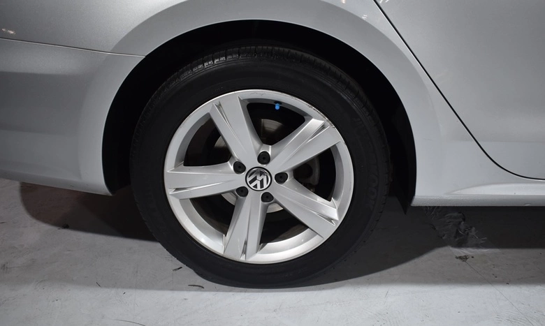 2015 Volkswagen Passat