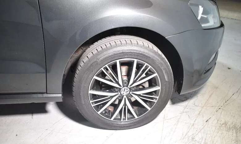2017 Volkswagen Polo