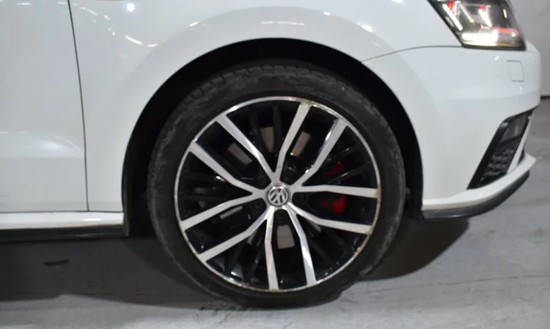 2017 Volkswagen Polo