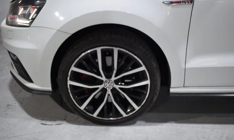 2017 Volkswagen Polo