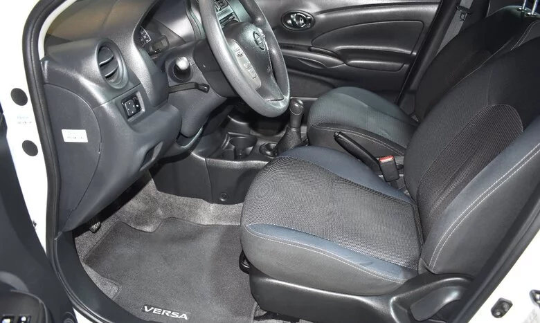 2016 Nissan Versa