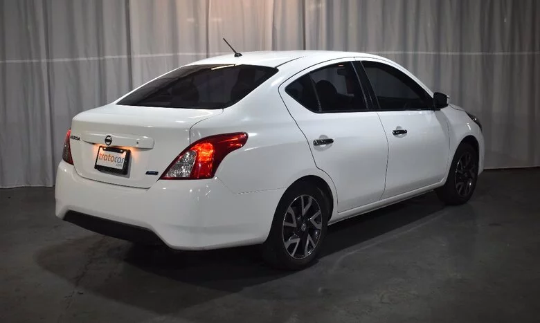 2015 Nissan Versa