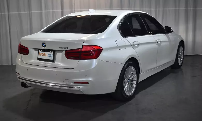 2016 BMW 320iA