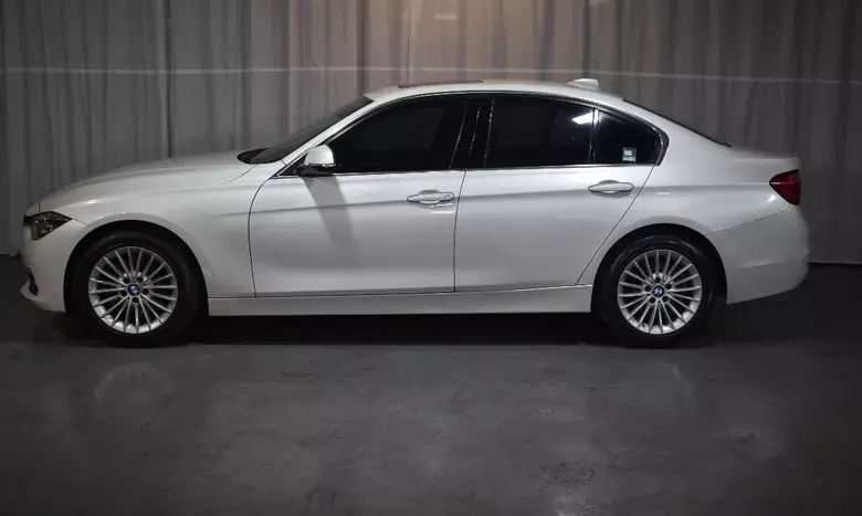 2016 BMW 320iA