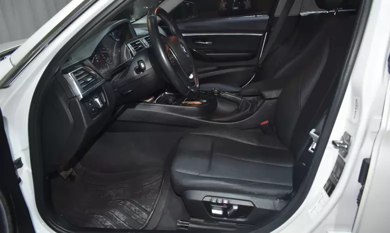 2016 BMW 320iA