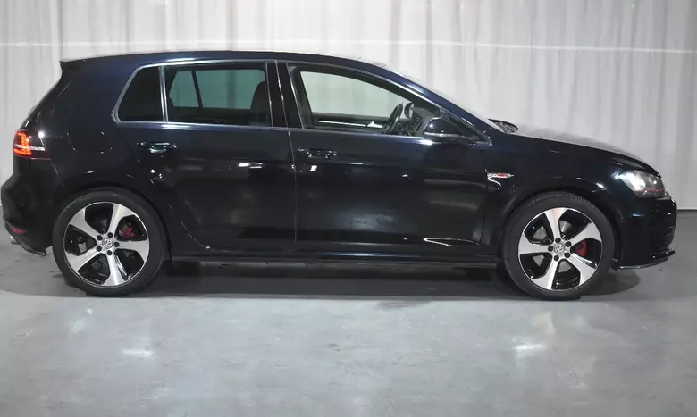 2016 Volkswagen Golf GTI A7