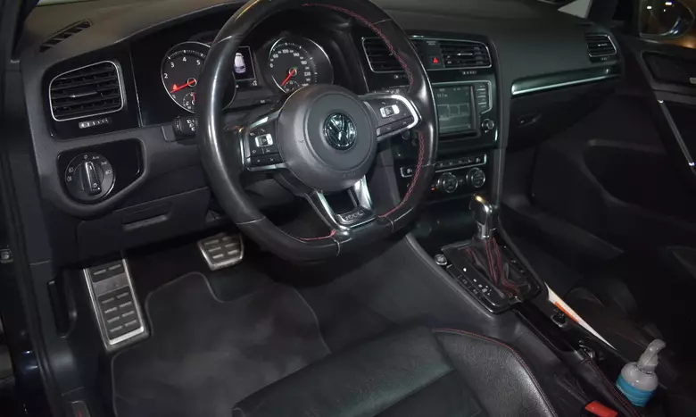 2016 Volkswagen Golf GTI A7