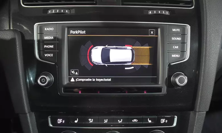 2016 Volkswagen Golf GTI A7