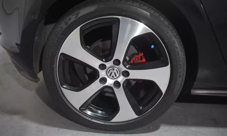 2016 Volkswagen Golf GTI A7