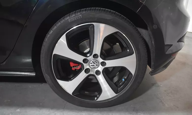 2016 Volkswagen Golf GTI A7
